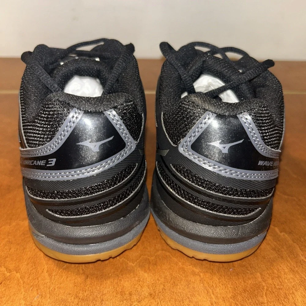 Mizuno Wave Hurricane 3 Women's Size 7.5 Black/Silver
